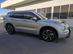 2024 Mitsubishi
Outlander Exceed