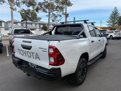 2024 Toyota
Hilux SR5