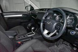 2022 Toyota
Hilux SR5