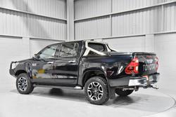 2022 Toyota
Hilux SR5