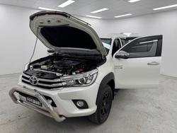 2017 Toyota Hilux SR5 GUN126R 4X4 Dual Range Crystal Pearl