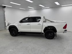 2017 Toyota Hilux SR5 GUN126R 4X4 Dual Range Crystal Pearl