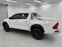 2017 Toyota Hilux SR5 GUN126R 4X4 Dual Range Crystal Pearl