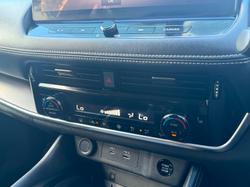 2024 Nissan
                X-TRAIL ST-L