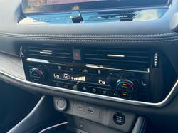 2025 Nissan
X-TRAIL Ti-L