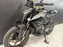 2024 CFMOTO 450 NK Silver