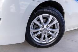 2013 Nissan
                Altima ST