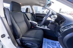 2013 Nissan
                Altima ST