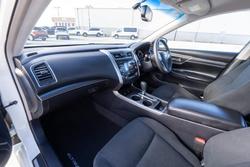 2013 Nissan
Altima ST
