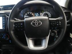 2020 Toyota
Hilux SR