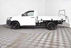 2019 Toyota
Hilux Workmate