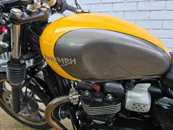 2017 Triumph STREET CUP Yellow