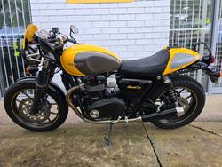 2017 Triumph STREET CUP Yellow