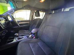 2018 Toyota
Hilux SR5