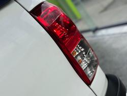 2018 Toyota
Hilux SR5