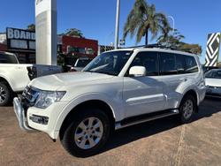 2020 Mitsubishi
Pajero GLX