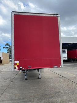 2015 Vawdrey 24P Dry Van Red