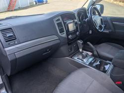 2014 Mitsubishi
Pajero GLX