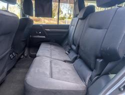 2014 Mitsubishi
Pajero GLX