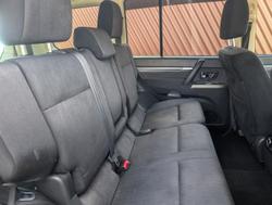 2014 Mitsubishi
Pajero GLX