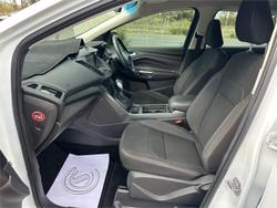2017 FORD
                ESCAPE AMBIENTE (FWD)