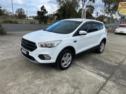 2017 FORD
                ESCAPE AMBIENTE (FWD)