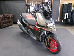 2025 BMW Motorrad C 400 X ION KALAMATA METALLIC MATT