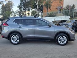 2020 Nissan
X-TRAIL ST-L