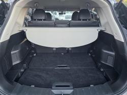 2020 Nissan
                X-TRAIL ST-L