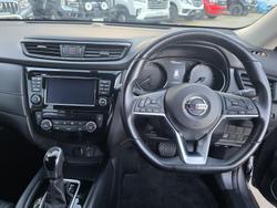 2020 Nissan
                X-TRAIL ST-L