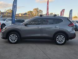 2020 Nissan
X-TRAIL ST-L