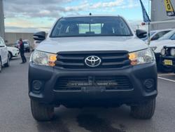 2016 Toyota
Hilux Workmate