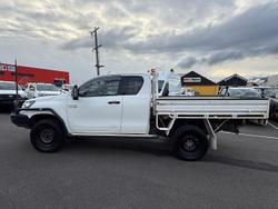 2019 Toyota
Hilux SR