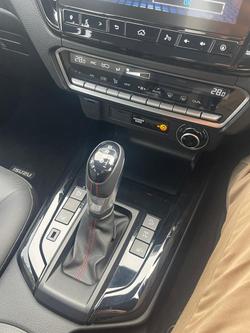 2022 Isuzu
D-MAX X-TERRAIN