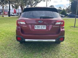 2017 Subaru
Outback 2.5i Premium