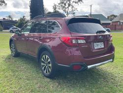 2017 Subaru
Outback 2.5i Premium