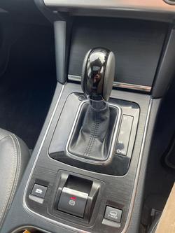 2017 Subaru
Outback 2.5i Premium