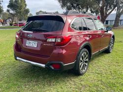 2017 Subaru
Outback 2.5i Premium
