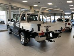 2023 Mitsubishi
Triton GLX+