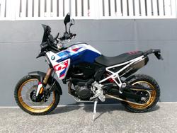 2025 BMW Motorrad F 900 GS ENDURO LIGHT WHITE/RACING BLUE METALLIC/RACING RED