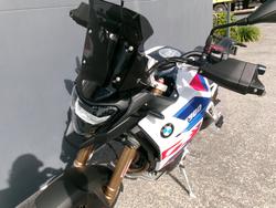 2025 BMW Motorrad F 900 GS ENDURO LIGHT WHITE/RACING BLUE METALLIC/RACING RED