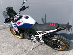 2025 BMW Motorrad F 900 GS ENDURO LIGHT WHITE/RACING BLUE METALLIC/RACING RED