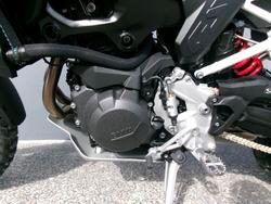 2025 BMW Motorrad F 900 GS ENDURO LIGHT WHITE/RACING BLUE METALLIC/RACING RED