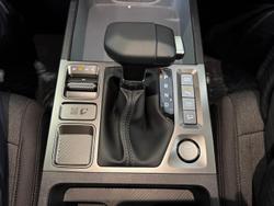 2025 Kia
Tasman SX