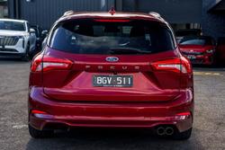 2020 Ford
Focus ST-Line