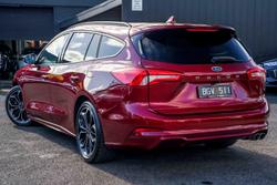2020 Ford
Focus ST-Line