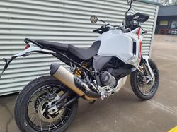 2025 Ducati Desert X Desert X White