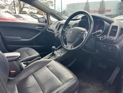 2015 Kia
Cerato Si