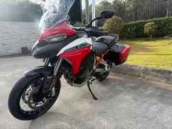 2022 Ducati
Multistrada V4S