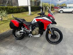 2022 Ducati
Multistrada V4S